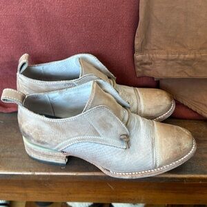 Freebird tan booties